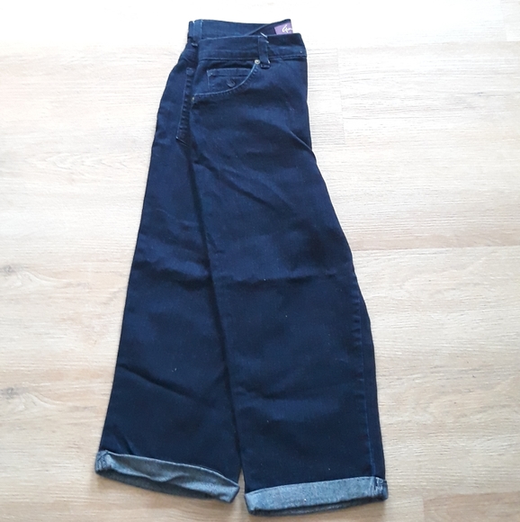 Gloria Vanderbilt Amanda Classic Fit Cuffed Capri Jeans - Size 6 Dark Wash Denim - Picture 10 of 11